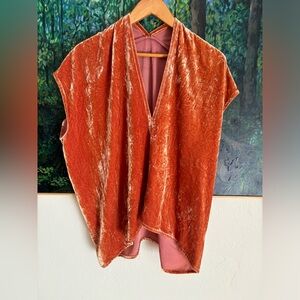 Gorgeous velvet top by Miranda Bennett